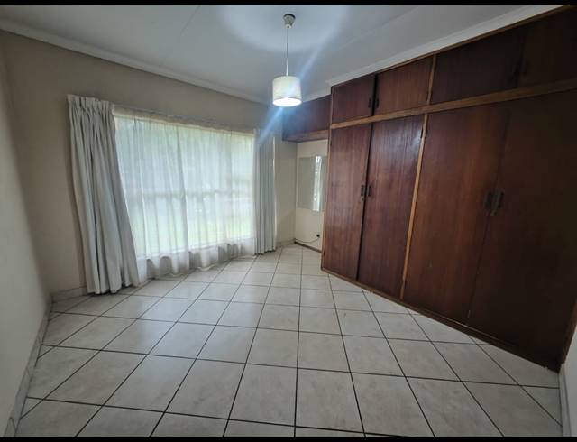 4 bed property to rent in ELDORAIGNE